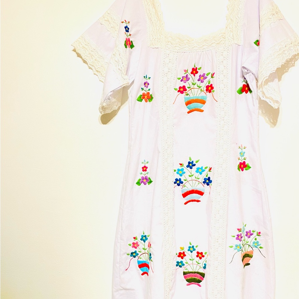 Mexican dress vintage style embroidered wedding Aida Coronado handmade fiesta